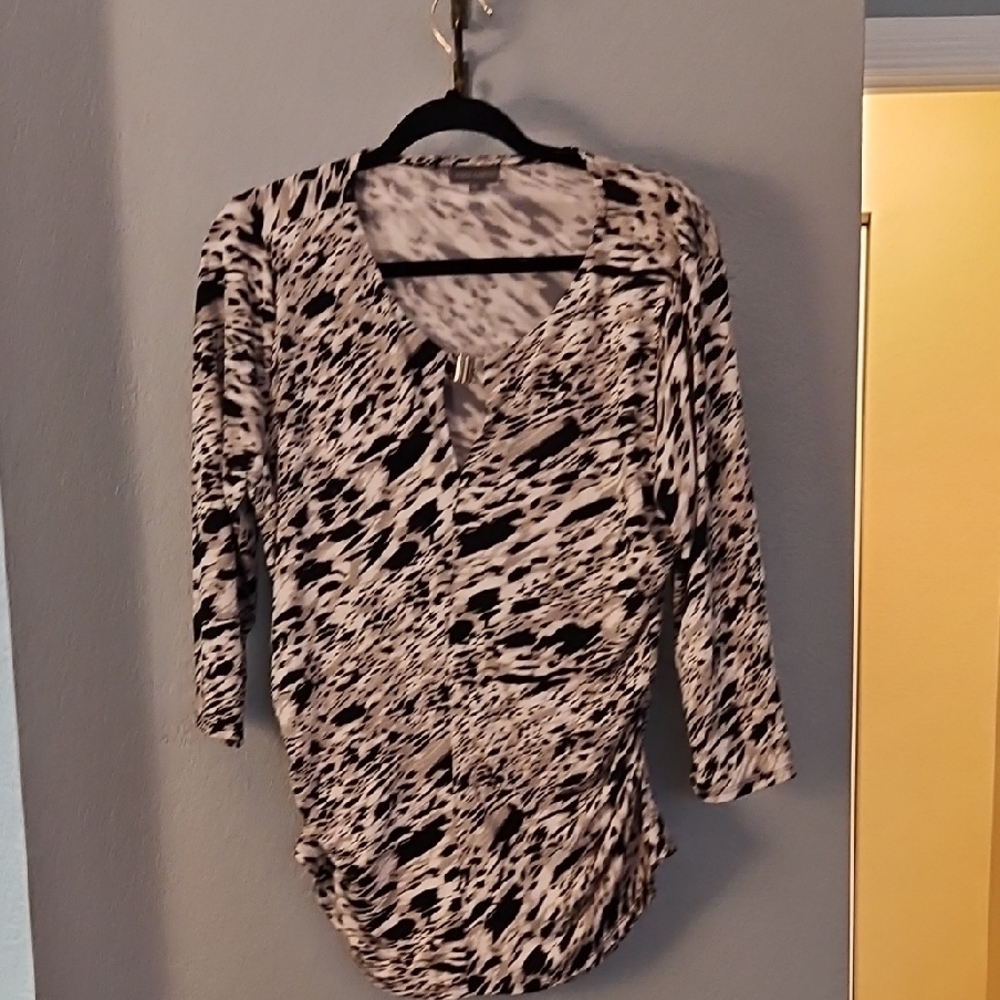 Vince Camuto Monochrome Abstract Blouse